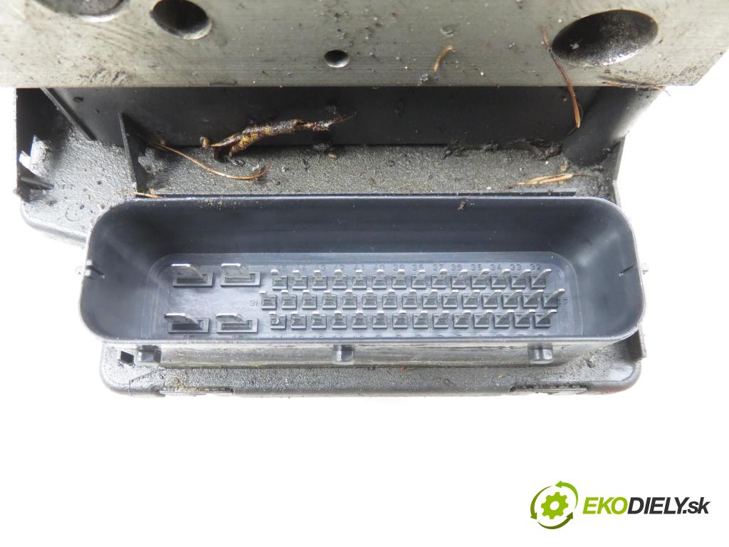VW GOLF IV (1J1) HB 2000 66,00 1.9 TDI 90 - ALH 1896,00 pumpa ABS 10094703073 ; 1C0907379 ; 6X0614517 (Pumpa ABS)