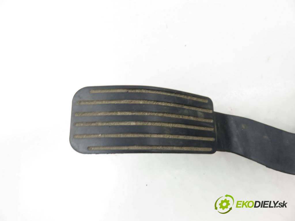 CITROEN C4 I (LC_) HB 2004 80,00 1.6 HDi 109 - 9HZ (DV6TED4) 1560,00 potenciometr plynového pedálu 0280755001 ; 9650889180 (Potenciometr plynového pedálu)