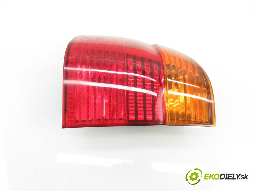 BMW 5 Touring (E39) KOMBI 2001 135,00 530 d - M57 D30 (306D1) 2926,00 Svetlo ľavé zadné 6900213