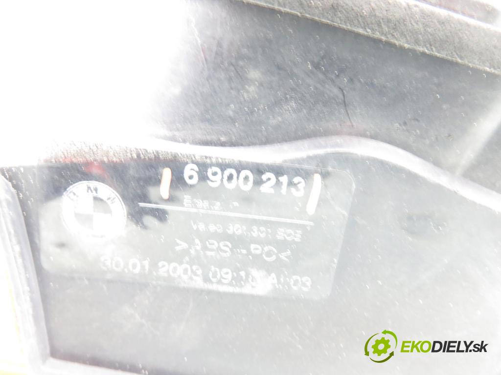 BMW 5 Touring (E39) KOMBI 2001 135,00 530 d - M57 D30 (306D1) 2926,00 Svetlo ľavé zadné 6900213