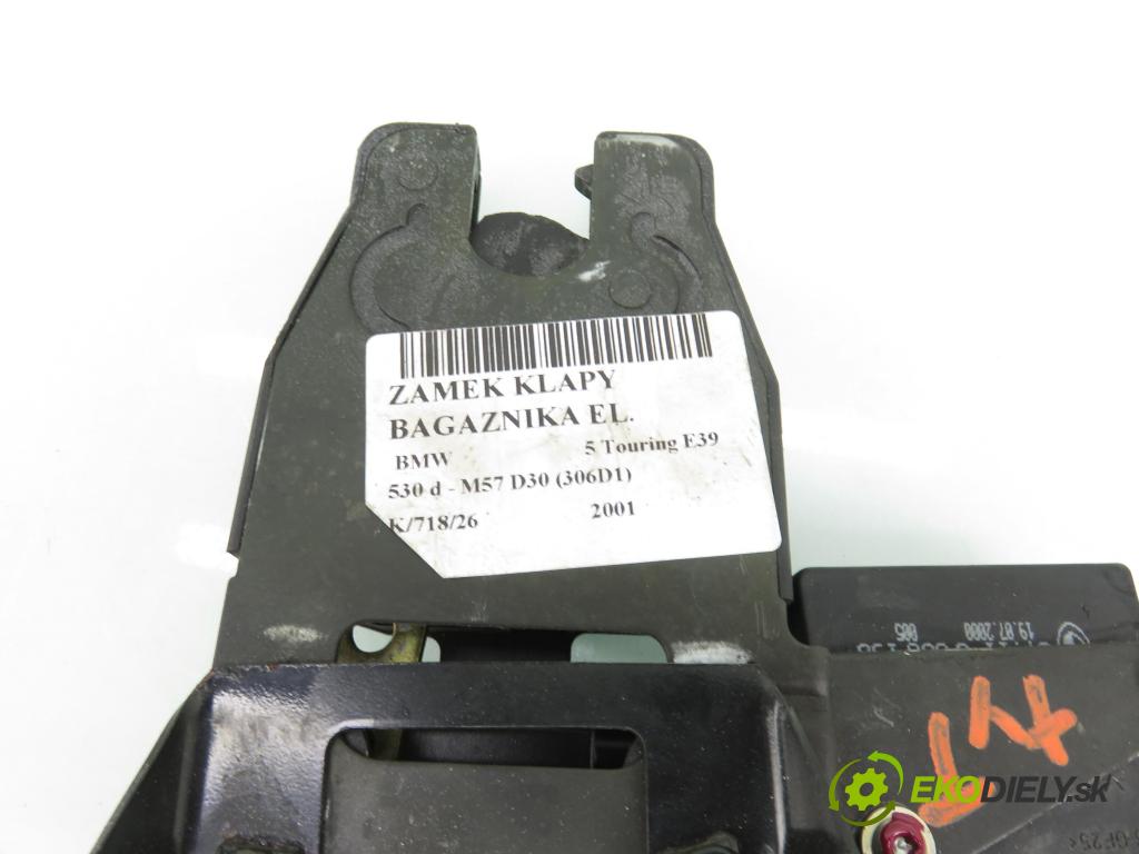BMW 5 Touring (E39) KOMBI 2001 135,00 530 d - M57 D30 (306D1) 2926,00 zámok dverí kufor EL. 8168892