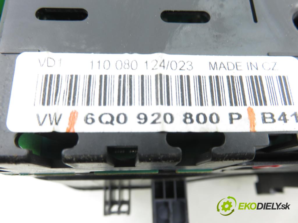 VW POLO (9N_) HB 2002 47,00 1.2 12V 64 - AZQ 1198,00 Prístrojovka elektrický 6Q0920800P