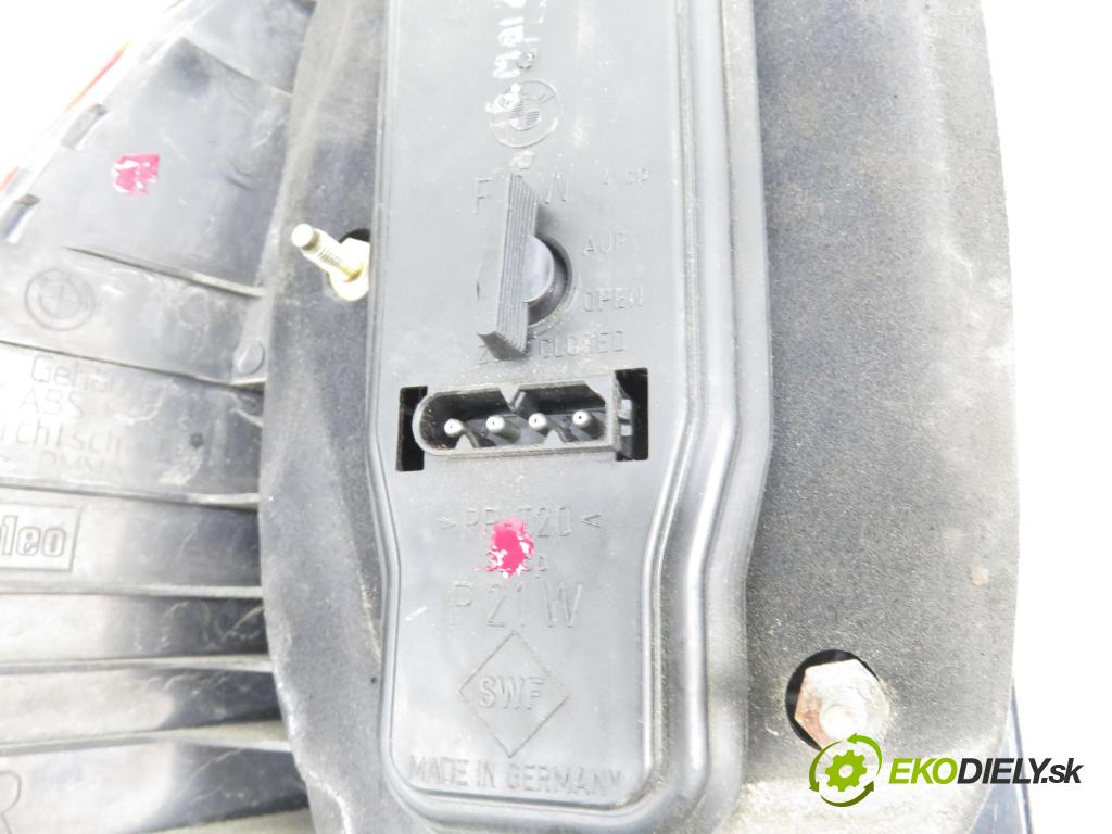 BMW 5 Touring (E39) KOMBI 2001 135,00 530 d - M57 D30 (306D1) 2926,00 Svetlo pravé zadné 8371324