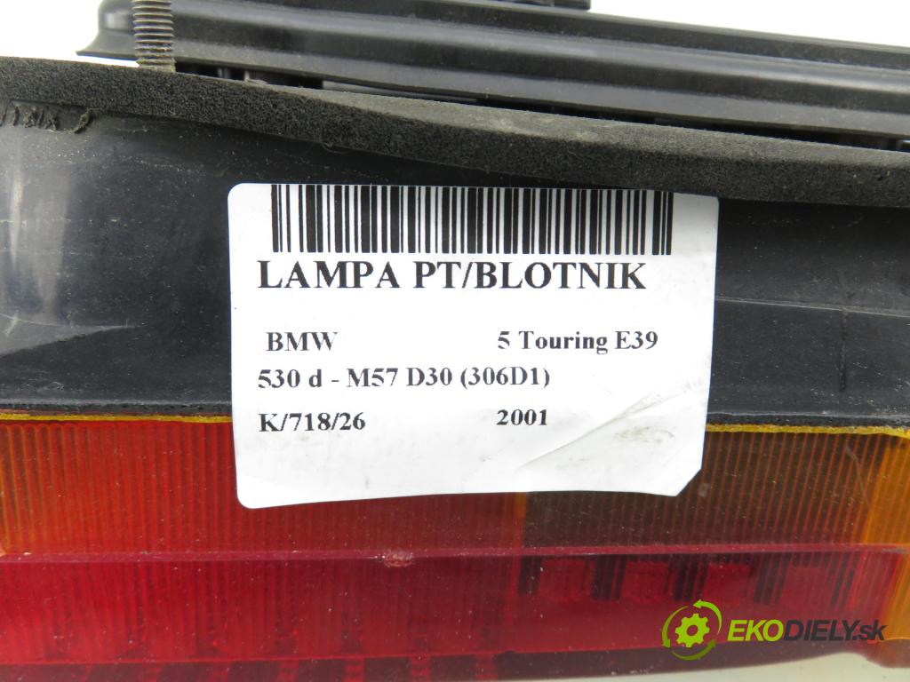 BMW 5 Touring (E39) KOMBI 2001 135,00 530 d - M57 D30 (306D1) 2926,00 Svetlo pravé zadné 8371324