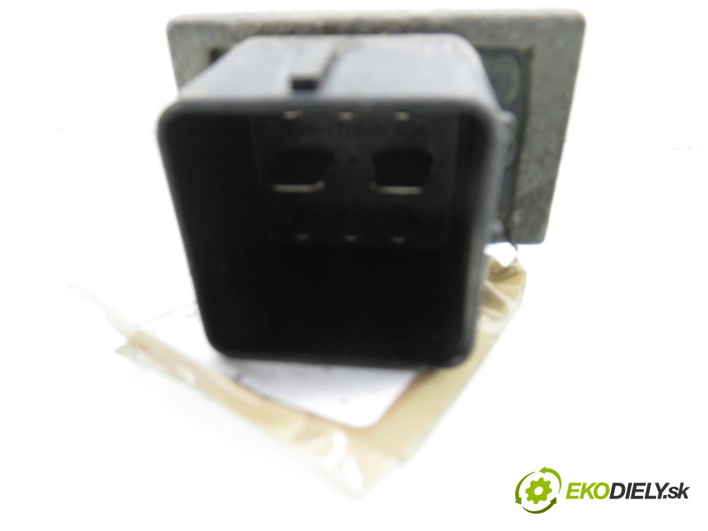 RENAULT MASTER III Skrzynia (FV) FURGON 2012 92,00 2.3 dCi 125 FWD (FV0C, FV0D) - M9T 676 2298,00 RELÉ: JÚN: 8200859243