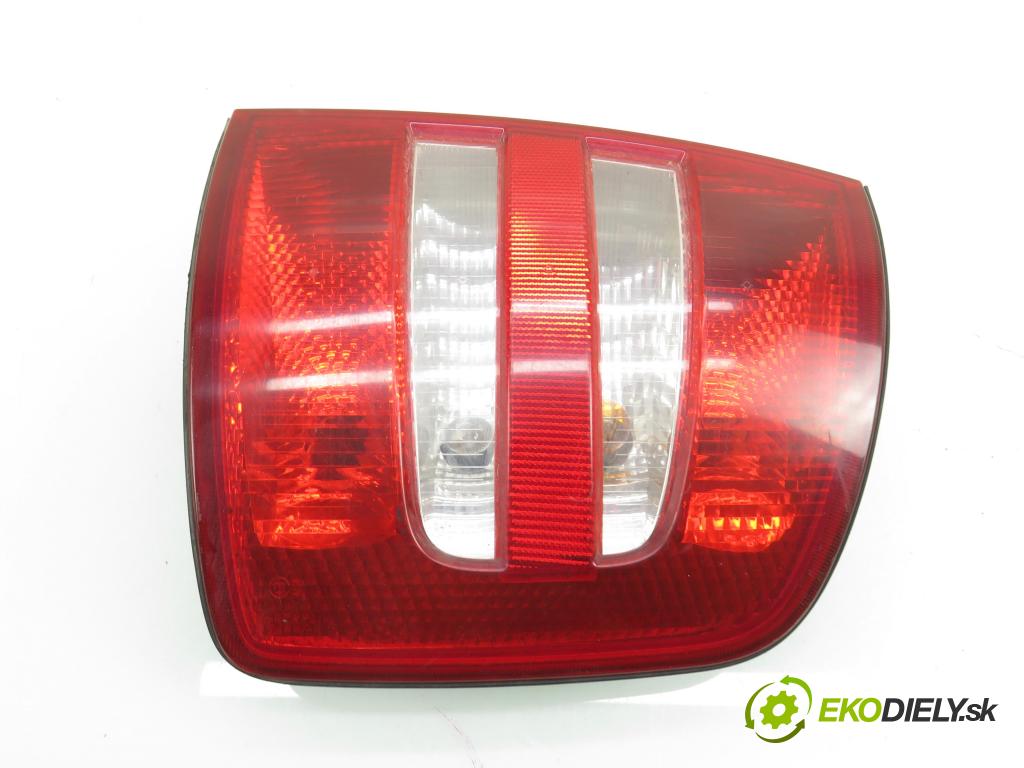 SKODA FABIA I SEDAN (6Y3) SEDAN 2004 55,00 1.4 16V - BBY 1390,00 Svetlo pravé zadné 6Y9945096B ; 6Y99450112B