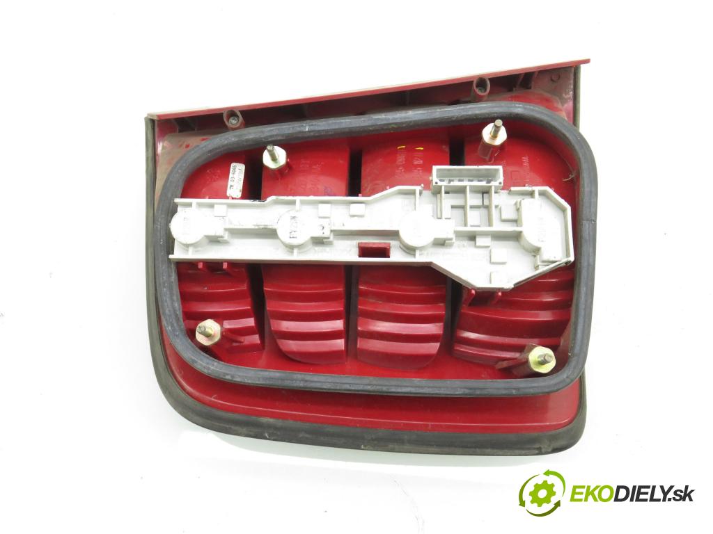 SKODA FABIA I SEDAN (6Y3) SEDAN 2004 55,00 1.4 16V - BBY 1390,00 Svetlo pravé zadné 6Y9945096B ; 6Y99450112B