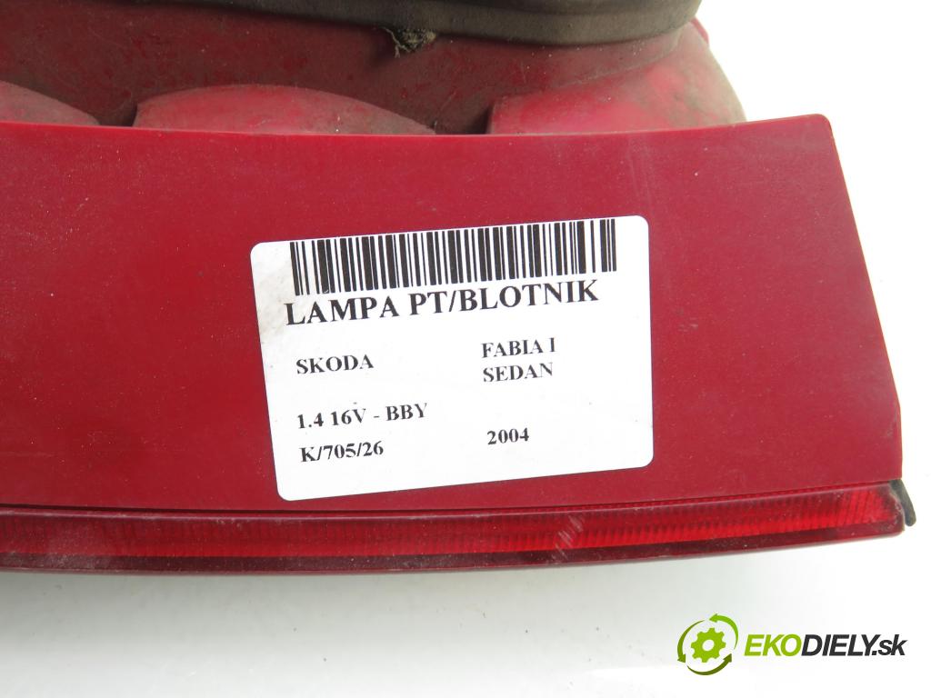 SKODA FABIA I SEDAN (6Y3) SEDAN 2004 55,00 1.4 16V - BBY 1390,00 Svetlo pravé zadné 6Y9945096B ; 6Y99450112B