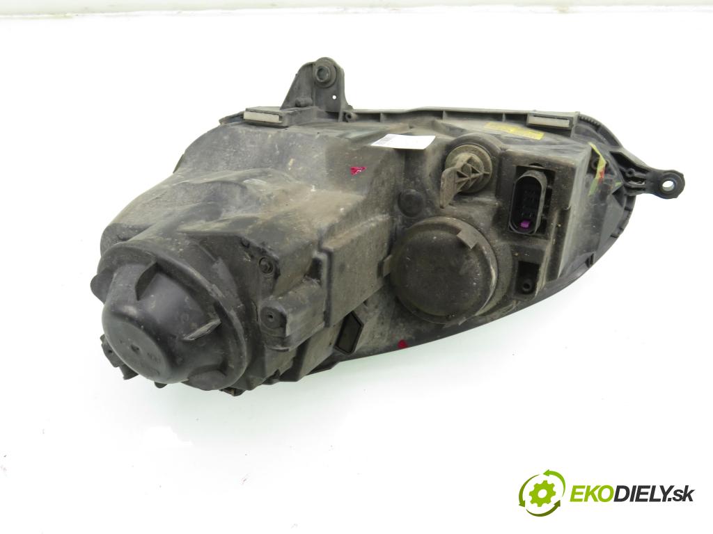 VW GOLF V (1K1) HB 2005 77,00 1.9 TDI PD 105 - BKC 1896,00 Svetlo PP 1K6941006N