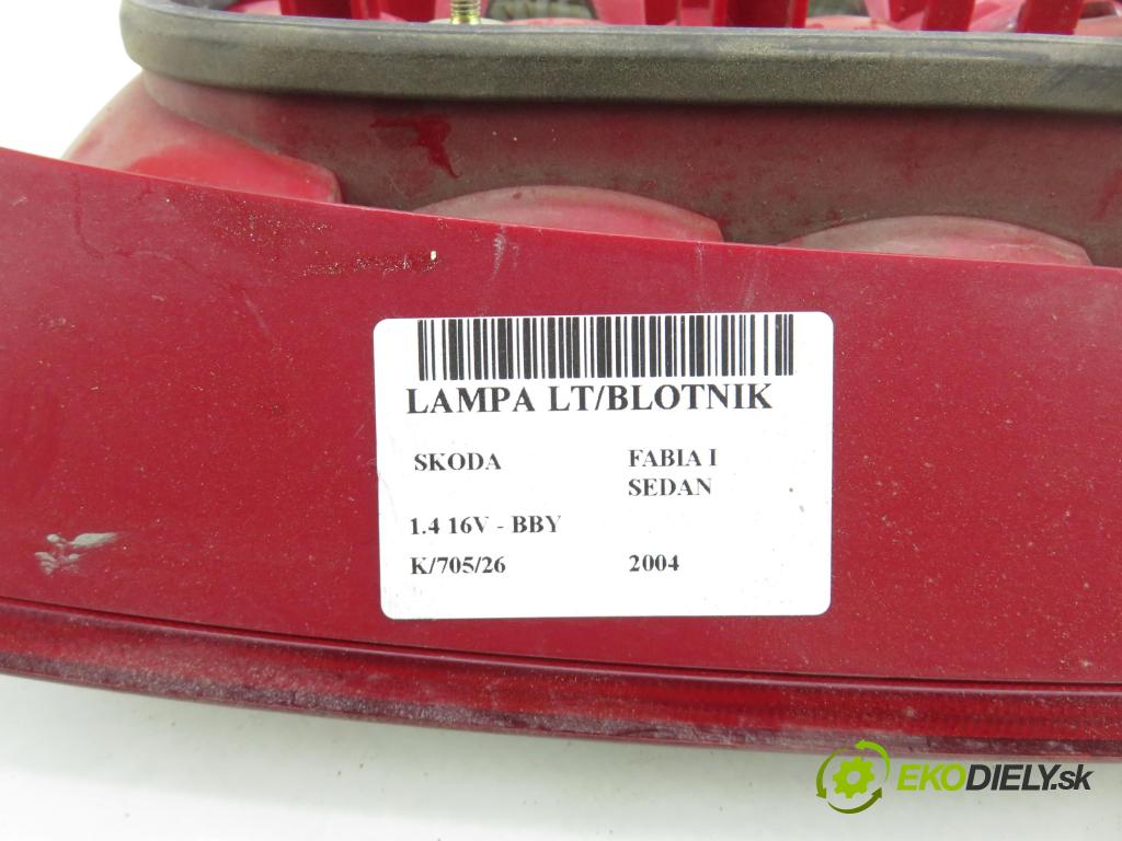 SKODA FABIA I SEDAN (6Y3) SEDAN 2004 55,00 1.4 16V - BBY 1390,00 Svetlo ľavé zadné 6Y9945095B ; 6Y9945111B