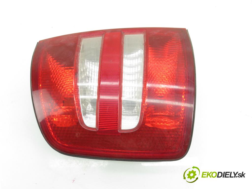 SKODA FABIA I SEDAN (6Y3) SEDAN 2004 55,00 1.4 16V - BBY 1390,00 Svetlo ľavé zadné 6Y9945095B ; 6Y9945111B