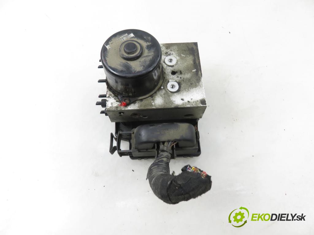 AUDI A3 (8L1) HB 2000 81,00 1.9 TDI 110 - AHF 1896,00 Pumpa ABS 10094703073 ; 1C0907379 ; 10020402224 (Pumpa ABS)