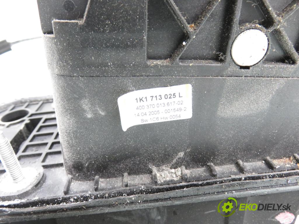 VW GOLF V (1K1) HB 2005 77,00 1.9 TDI PD 105 - BKC 1896,00 ZVEDÁK: 1K1713025L