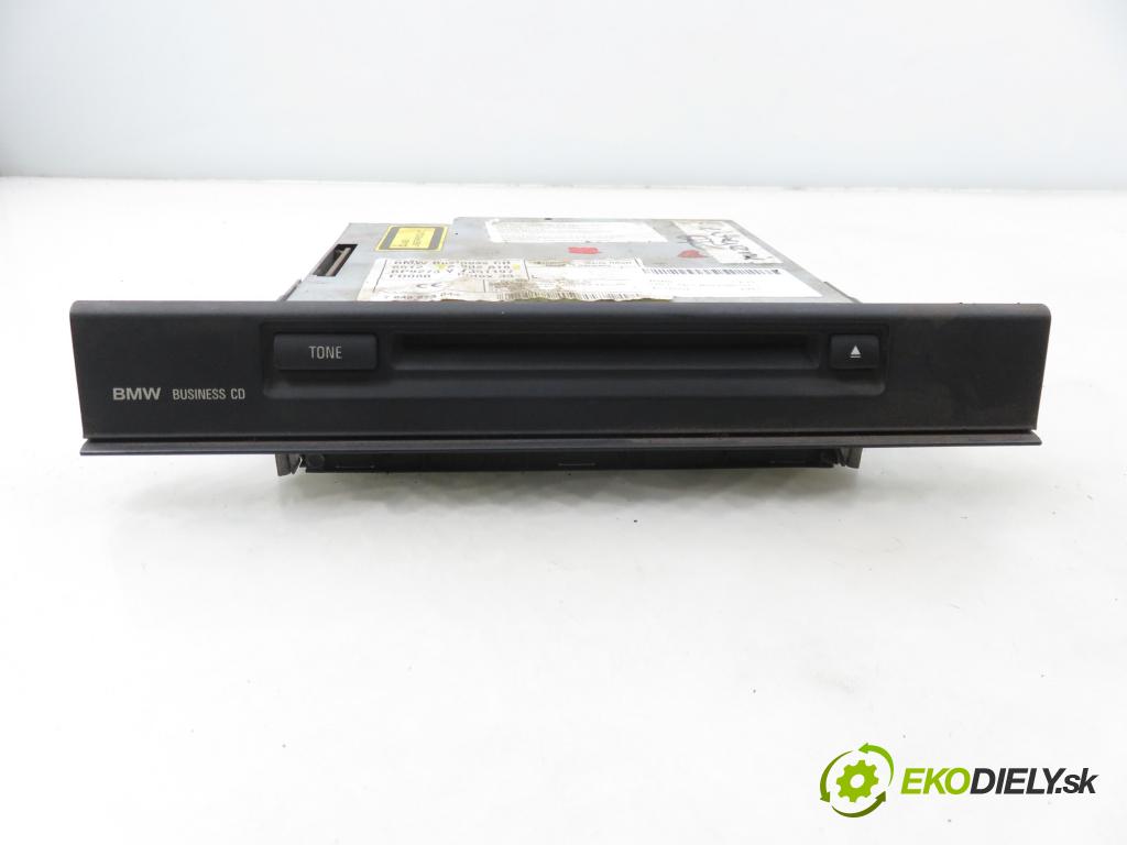 BMW 5 (E39) SEDAN 1997 110,00 520 i 150 - M52 B20 (206S3) 1991,00 RADIO CD 6902818