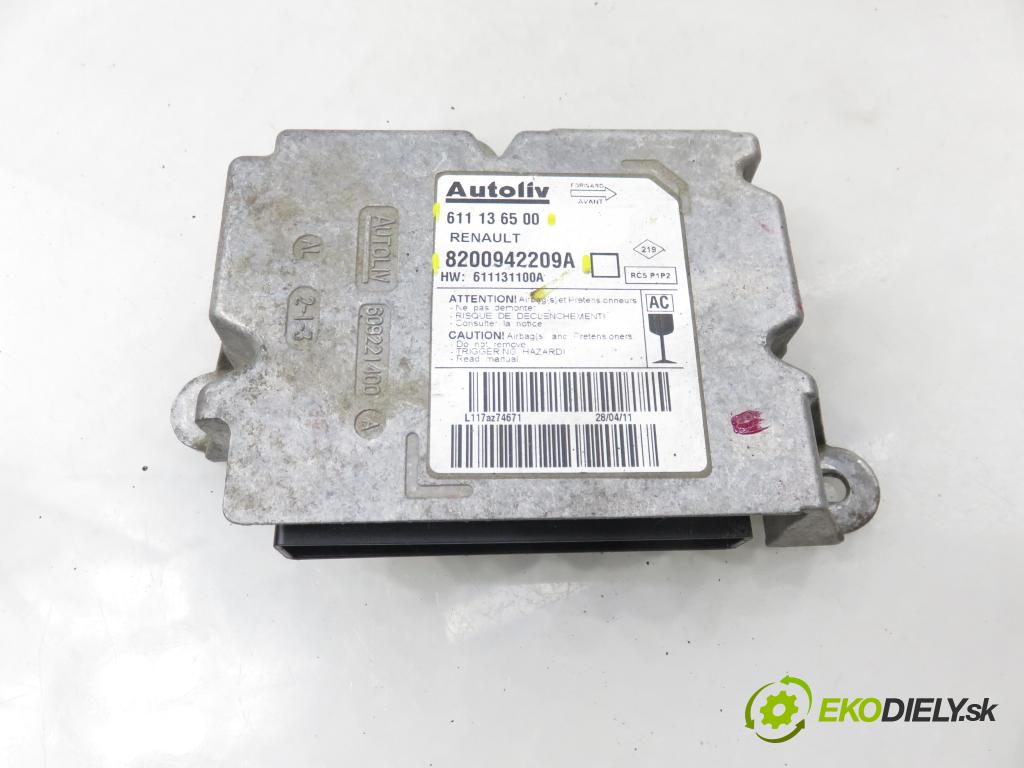 RENAULT MASTER III Skrzynia (FV) FURGON 2011 92,00 2.3 dCi 125 FWD (FV0C, FV0D) - M9T 676 2298,00 MODUL air BAG 8200942209A ; 611136500
