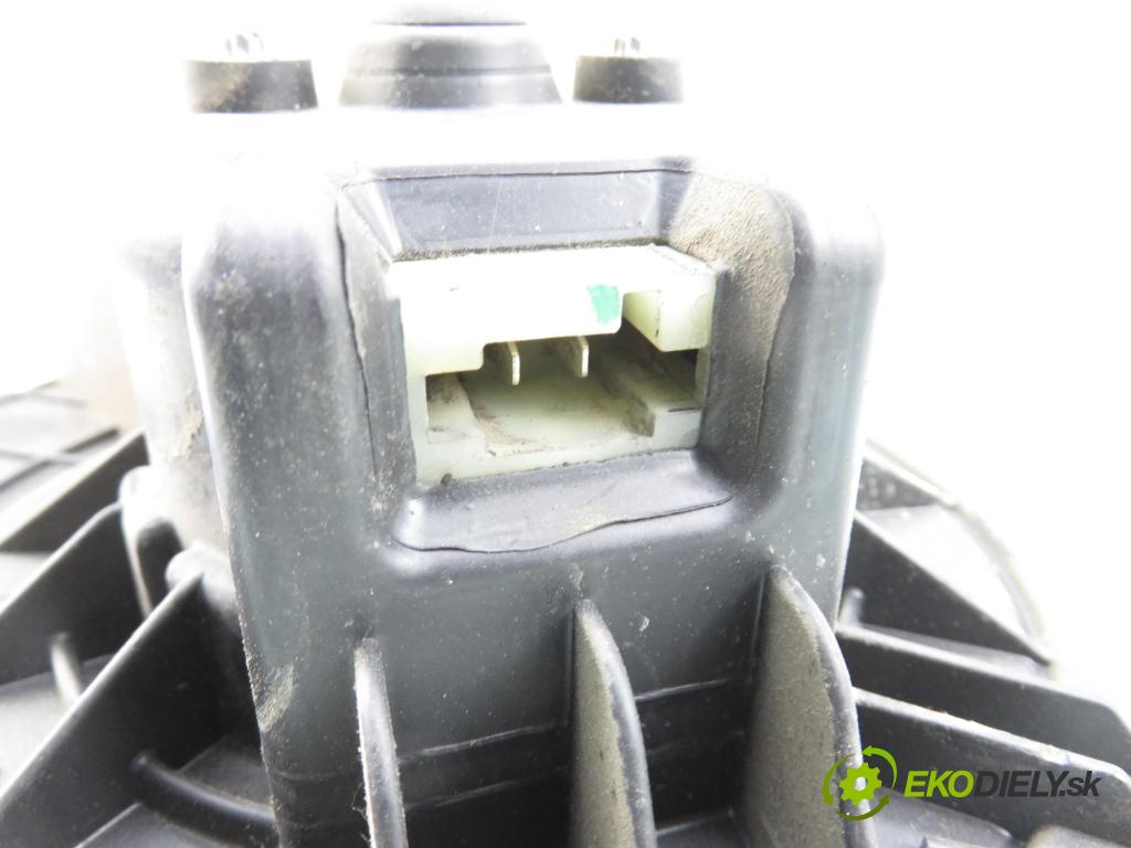 RENAULT MASTER III Skrzynia (FV) FURGON 2012 92,00 2.3 dCi 125 FWD (FV0C, FV0D) - M9T 676 2298,00 Ventilátor vetráku 5F2130100