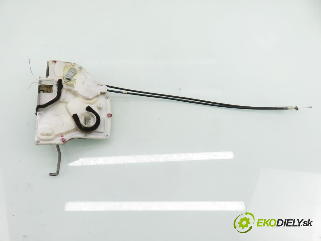 SUZUKI SWIFT III (MZ, EZ) HB 2006 68,00 1.3 4x4 (RS 413) - M13A 1328,00 zámok