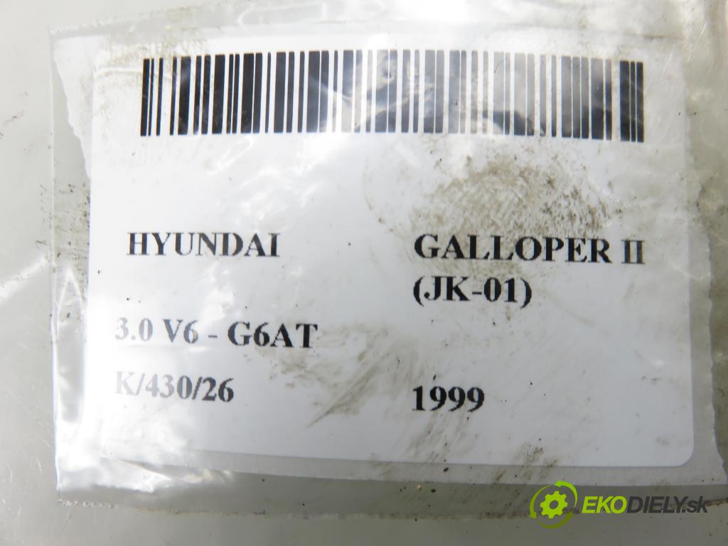 HYUNDAI GALLOPER II (JK-01) TERENOWY 1999 104,00 3.0 V6 - G6AT 2972,00 Poloos pravé zadné