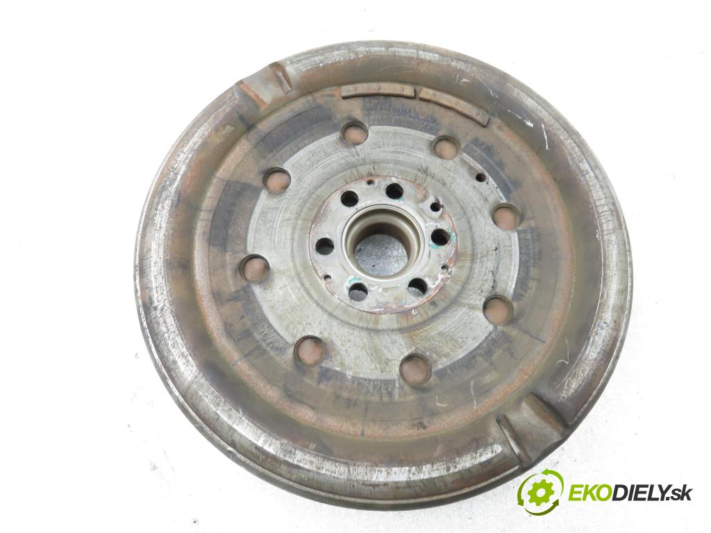VW GOLF V (1K1) HB 2004 77,00 1.9 TDI PD 105 - BKC 1896,00 řemenice DUAL MASS / COMP 323064110 ; 123042610