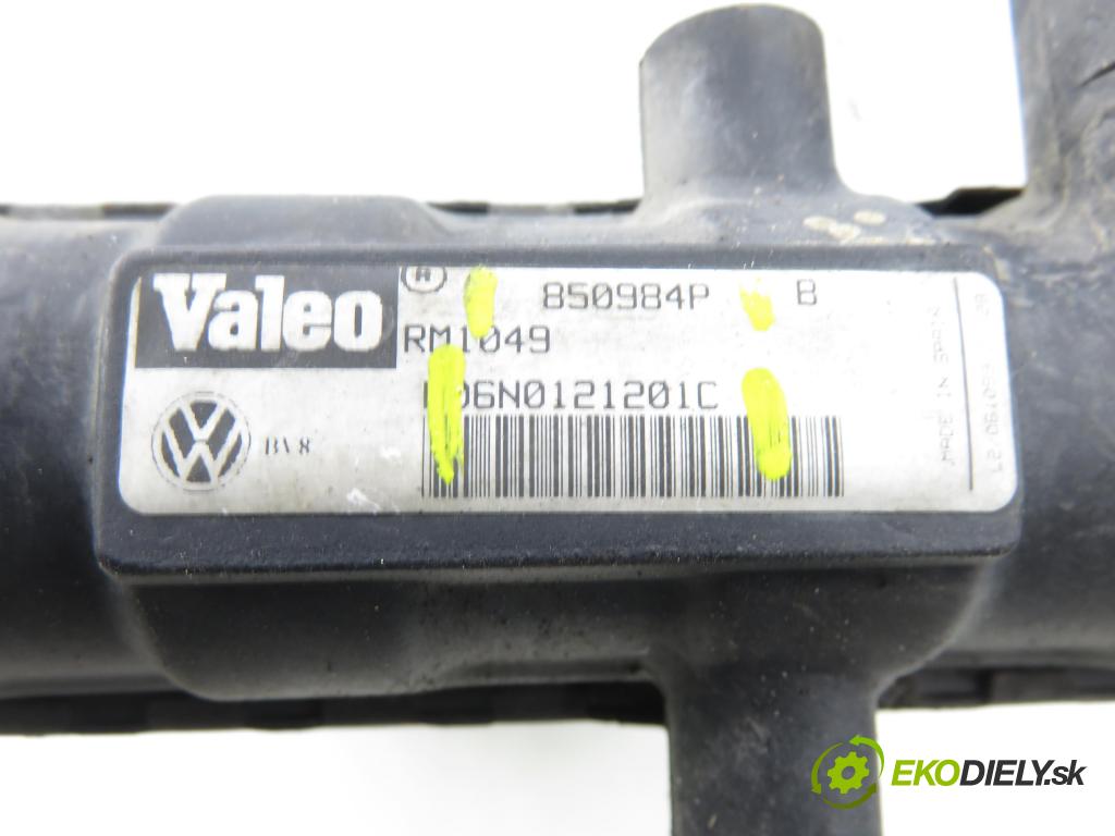 VW POLO (6N2) HB 1999 74,00 1.4 16V - AFK 1390,00 chladič vody 6N0121201C ; 850984P