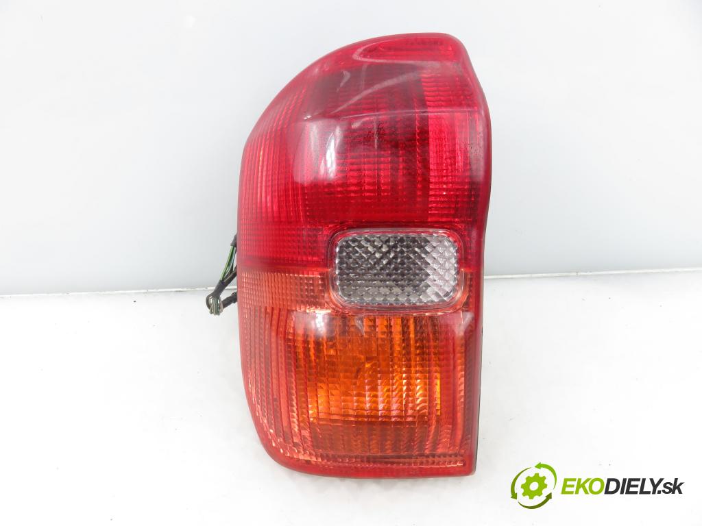 TOYOTA RAV 4 II (_A2_) SUV 2002 85,00 2.0 D-4D 4WD 116 - 1CD-FTV 1995,00 světlo levé zadní