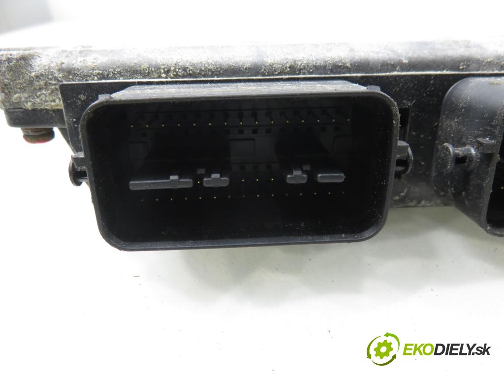 SUZUKI SWIFT III (MZ, EZ) HB 2006 68,00 1.3 4x4 (RS 413) - M13A 1328,00 Riadiaca jednotka Motor 3392063JH ; 1123003031