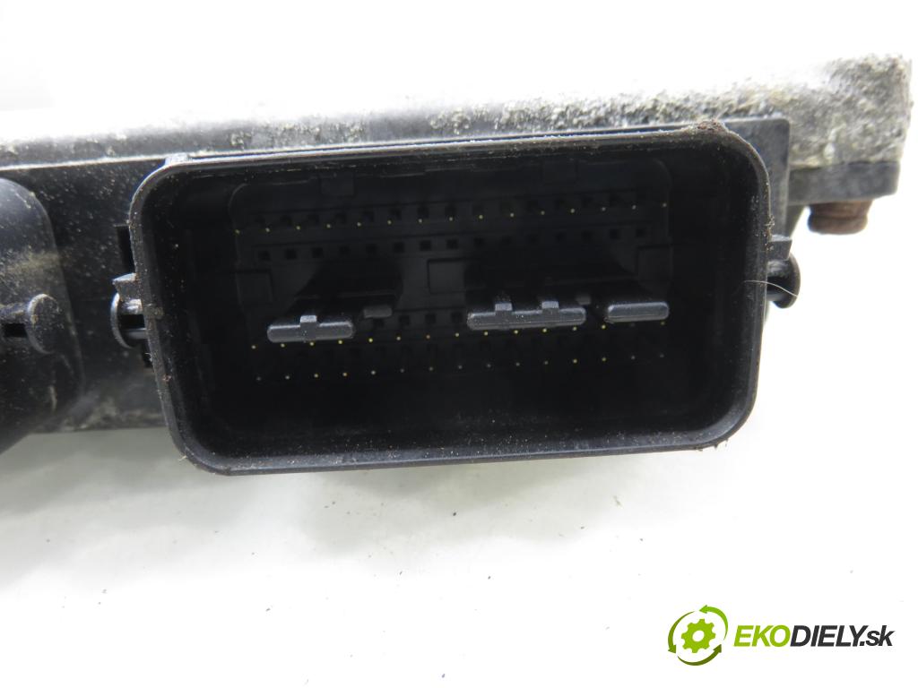 SUZUKI SWIFT III (MZ, EZ) HB 2006 68,00 1.3 4x4 (RS 413) - M13A 1328,00 Riadiaca jednotka Motor 3392063JH ; 1123003031