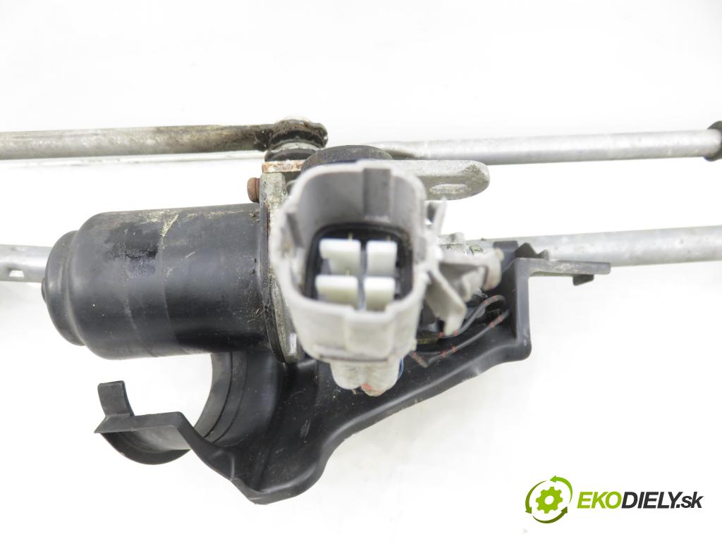 SUZUKI SWIFT III (MZ, EZ) HB 2006 68,00 1.3 4x4 (RS 413) - M13A 1328,00 Motorček stieračov 3810063J60