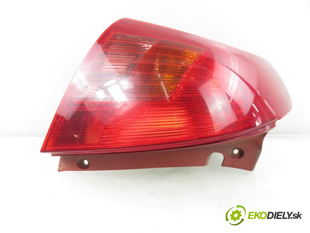 SUZUKI SWIFT III (MZ, EZ) HB 2006 68,00 1.3 4x4 (RS 413) - M13A 1328,00 Svetlo ľavé zadné P4476L