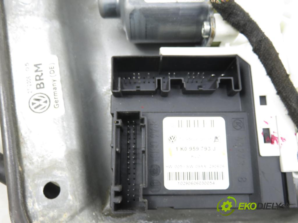 VW GOLF V (1K1) HB 2006 66,00 1.9 TDI - BXF 1896,00 Mechanizmus okien 1K0959793J ; 1K4837401S