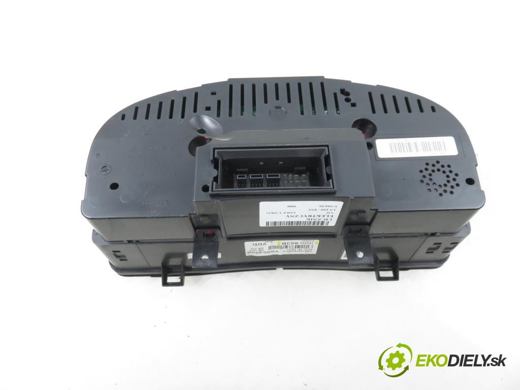VW GOLF V (1K1) HB 2006 66,00 1.9 TDI - BXF 1896,00 Prístrojovka elektrický 1K0920863B