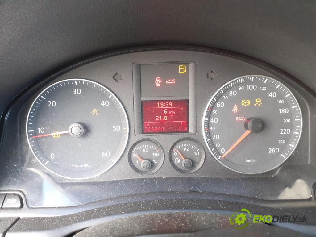 VW GOLF V (1K1) HB 2006 66,00 1.9 TDI - BXF 1896,00 Prístrojovka elektrický 1K0920863B