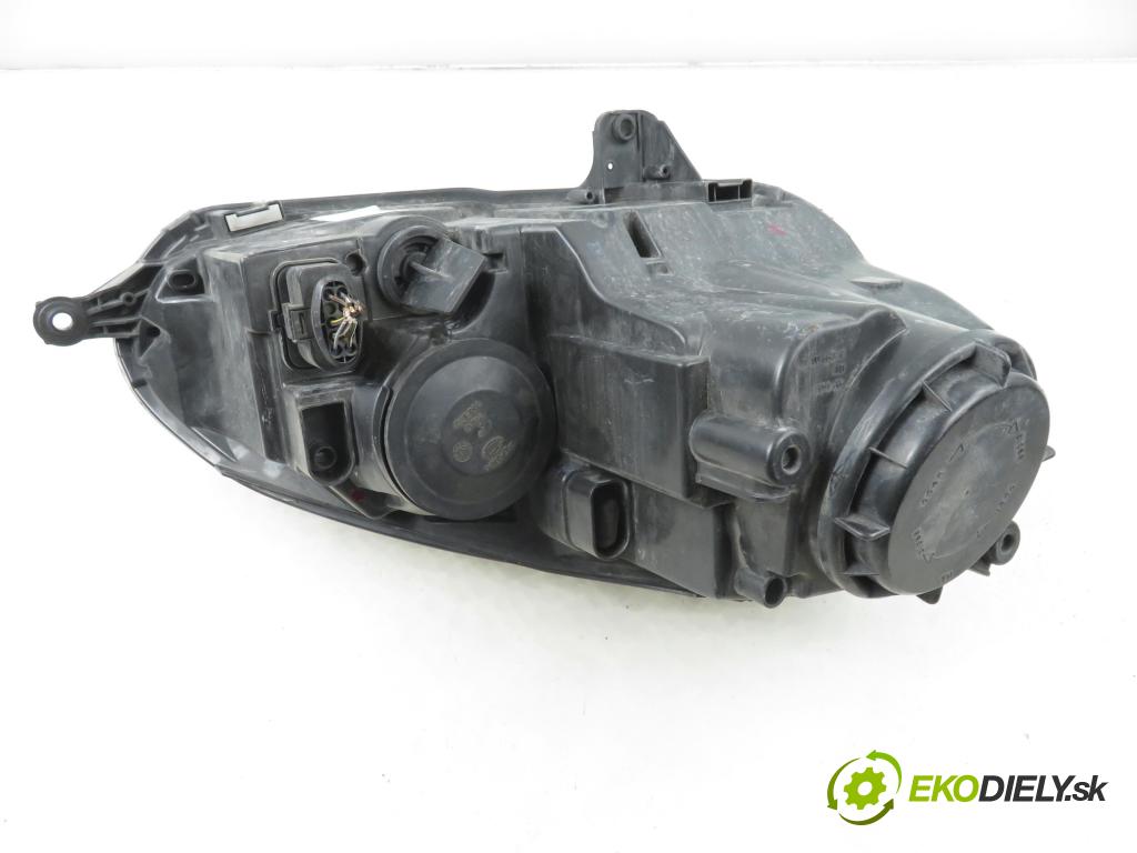 VW GOLF V (1K1) HB 2006 66,00 1.9 TDI - BXF 1896,00 světlo LP