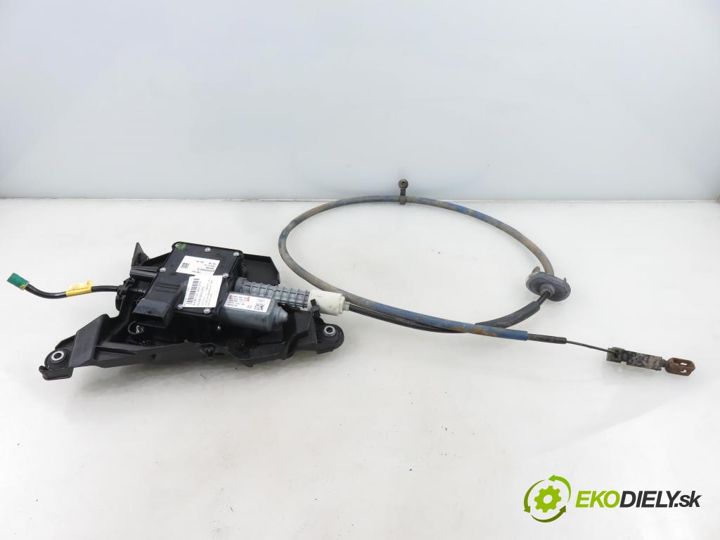 PEUGEOT 5008 (0U_, 0E_) MINIVAN 2010 110,00 2.0 HDi 150 / BlueHDi 150 - RHE (DW10CTED4) 1997,00 BRZDA: ručny elektrický A2C53293632 ; 0204280128 ; 9682474880