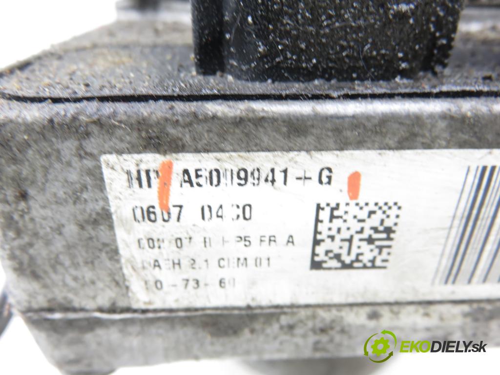 PEUGEOT 5008 (0U_, 0E_) MINIVAN 2010 110,00 2.0 HDi 150 / BlueHDi 150 - RHE (DW10CTED4) 1997,00 Pumpa servočerpadlo A5099941G ; 9670608480