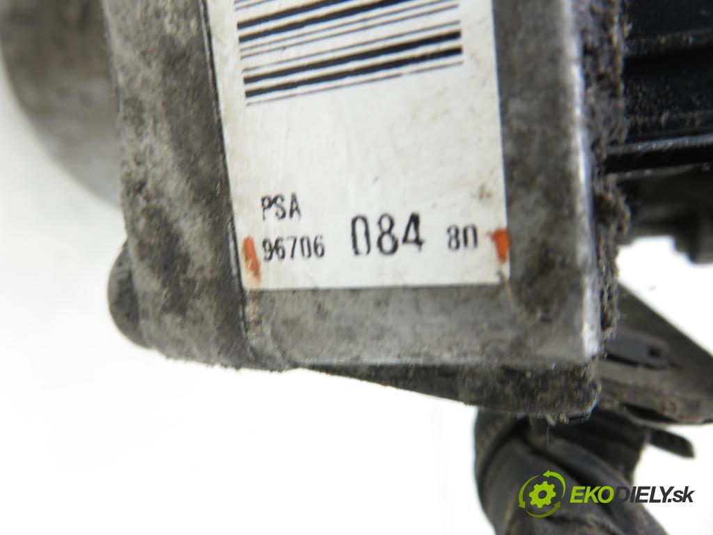 PEUGEOT 5008 (0U_, 0E_) MINIVAN 2010 110,00 2.0 HDi 150 / BlueHDi 150 - RHE (DW10CTED4) 1997,00 Pumpa servočerpadlo A5099941G ; 9670608480