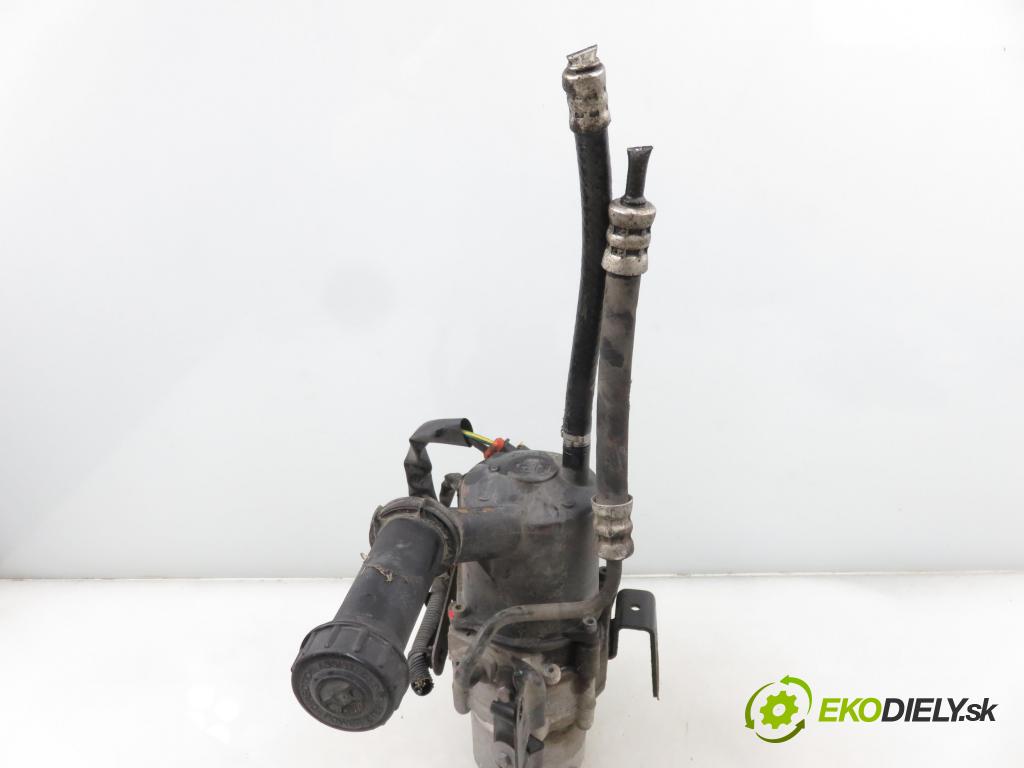 PEUGEOT 5008 (0U_, 0E_) MINIVAN 2010 110,00 2.0 HDi 150 / BlueHDi 150 - RHE (DW10CTED4) 1997,00 Pumpa servočerpadlo A5099941G ; 9670608480