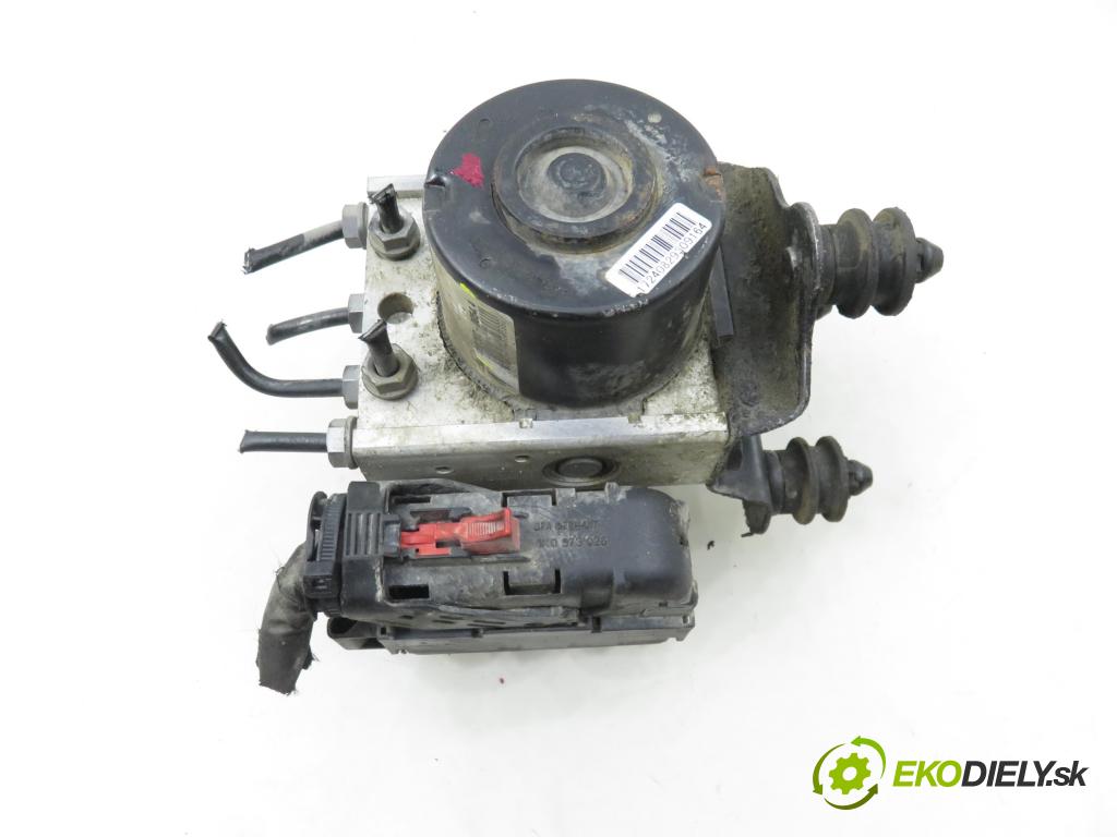 VW GOLF V (1K1) HB 2006 66,00 1.9 TDI - BXF 1896,00 Pumpa ABS 1K0907379P ; 10097003153 ; 1K0614117H (Pumpa ABS)