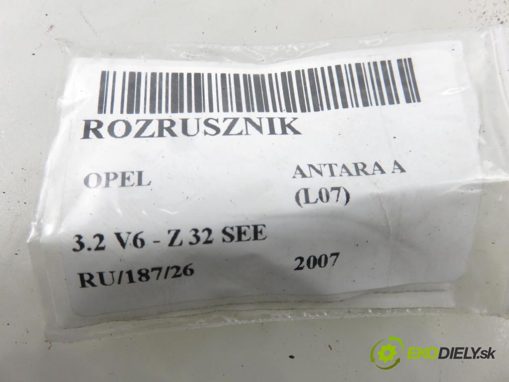 OPEL ANTARA A (L07) SUV 2007 167,00 3.2 V6 - Z 32 SEE 3195,00 startér 96673023 (Startér)