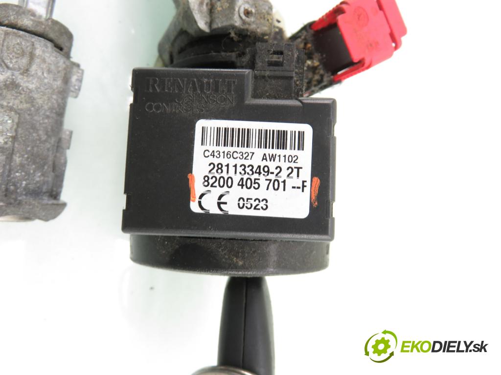 RENAULT MASTER III Platforma / podwozie (EV, HV, UV) KABINA/PLATFORMA 2015 120,00 2.3 dCi 165 FWD - M9T 702 2298,00 spinačka / zámky N0502060 ; 8200405701F