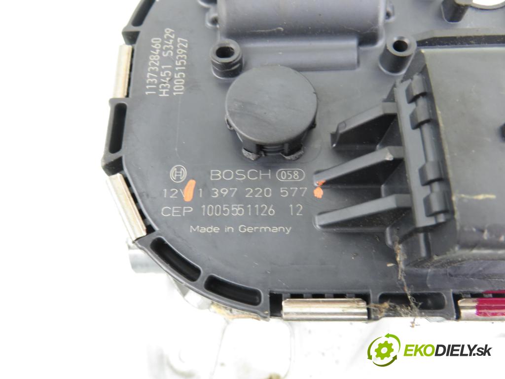 PEUGEOT 5008 (0U_, 0E_) MINIVAN 2010 110,00 2.0 HDi 150 / BlueHDi 150 - RHE (DW10CTED4) 1997,00 Motorček stieračov 1397220577 ; 3397021289 ; 9671062380
