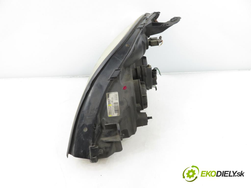 RENAULT SCENIC I (JA0/1_) MINIVAN 2000 72,00 1.9 dTi (JA0N) - F9Q 734 1870,00 Svetlo PP 7700432097 ; 7701047600