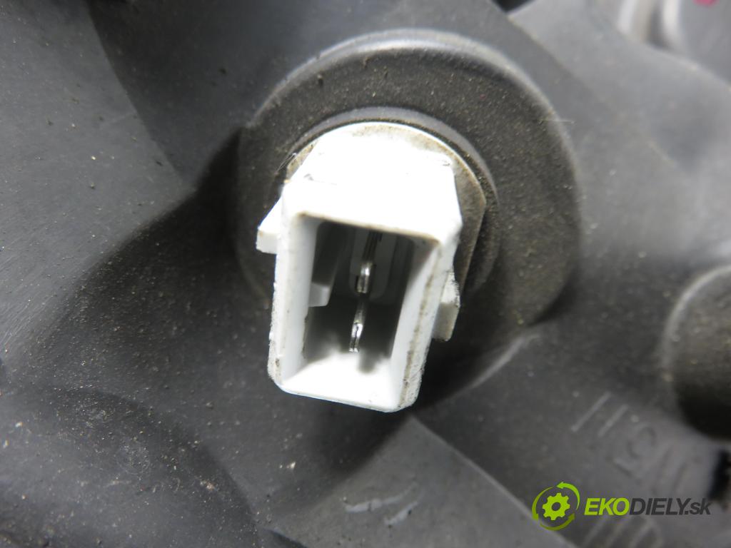 RENAULT SCENIC I (JA0/1_) MINIVAN 2000 72,00 1.9 dTi (JA0N) - F9Q 734 1870,00 Svetlo PP 7700432097 ; 7701047600