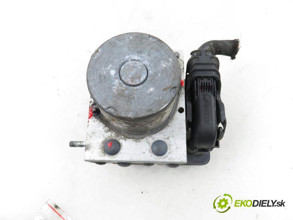 RENAULT MASTER III Platforma / podwozie (EV, HV, UV) KABINA/PLATFORMA 2015 120,00 2.3 dCi 165 FWD - M9T 702 2298,00 Pumpa ABS 0265956149 ; 2265106516 ; 476607353R (Pumpa ABS)