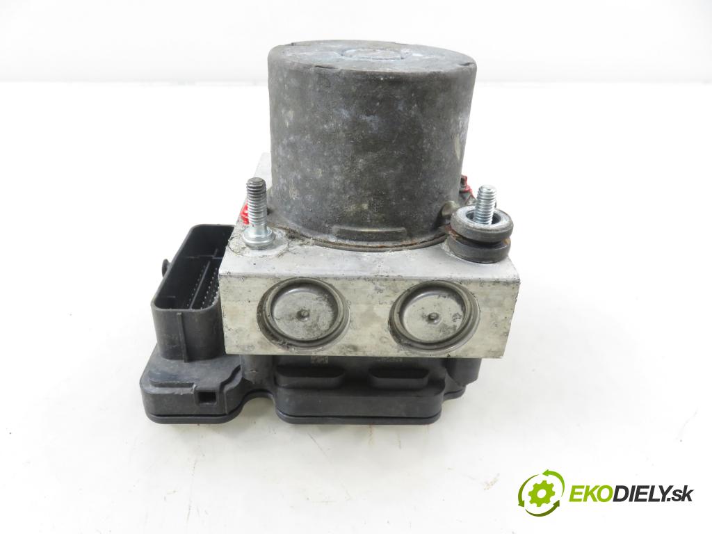 RENAULT MASTER III Platforma / podwozie (EV, HV, UV) KABINA/PLATFORMA 2015 120,00 2.3 dCi 165 FWD - M9T 702 2298,00 Pumpa ABS 0265956149 ; 2265106516 ; 476607353R (Pumpa ABS)