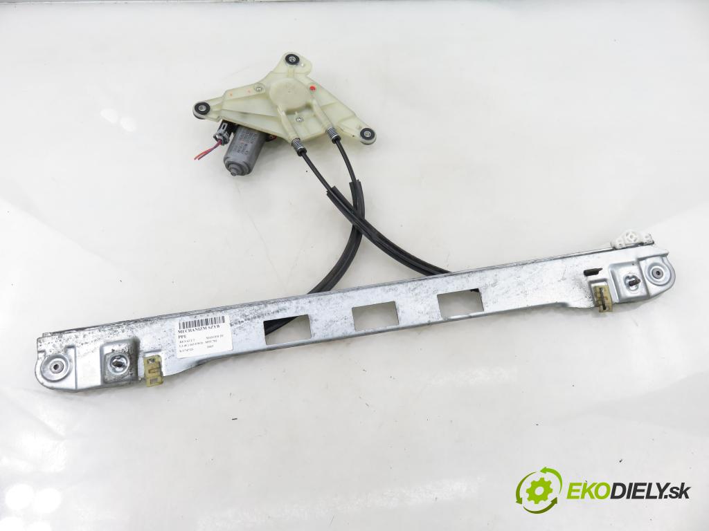 RENAULT MASTER III Platforma / podwozie (EV, HV, UV) KABINA/PLATFORMA 2015 120,00 2.3 dCi 165 FWD - M9T 702 2298,00 Mechanizmus okien 807200008R ; 128001031E