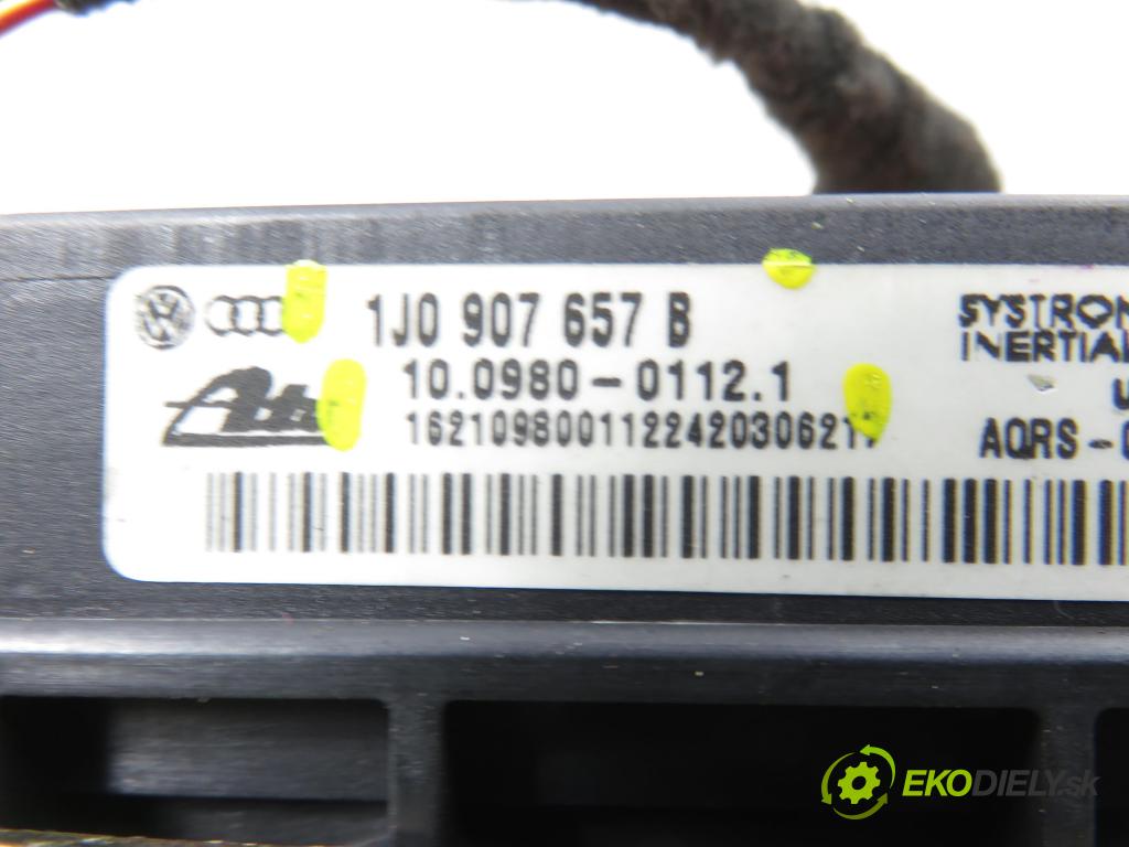 AUDI A3 (8L1) HB 2000 81,00 1.9 TDI - ASV 1896,00 Snímač ESP 1J0907657B ; 1J1907637B ; 1J0907651A