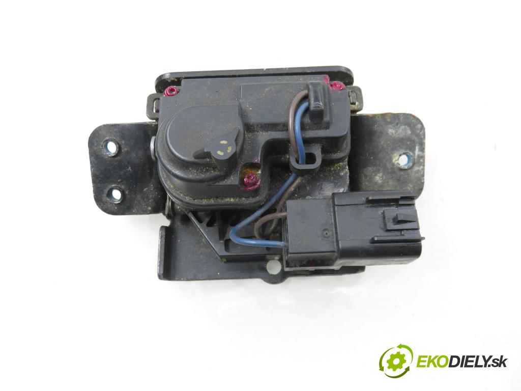 OPEL ANTARA A (L07) SUV 2007 167,00 3.2 V6 - Z 32 SEE 3195,00 zámok dveří kufr EL. 15934420