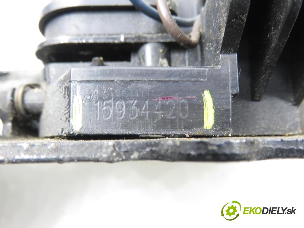 OPEL ANTARA A (L07) SUV 2007 167,00 3.2 V6 - Z 32 SEE 3195,00 zámok dverí kufor EL. 15934420