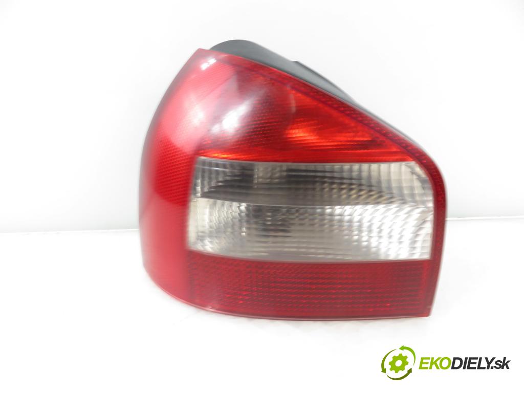AUDI A3 (8L1) HB 2000 81,00 1.9 TDI - ASV 1896,00 Svetlo ľavé zadné 8L0945095B